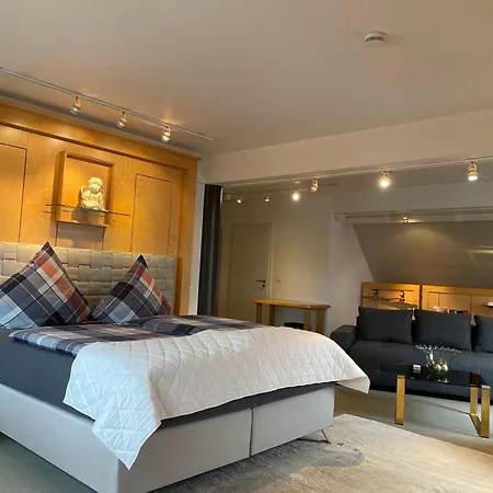 Smc Alloggio in famiglia *